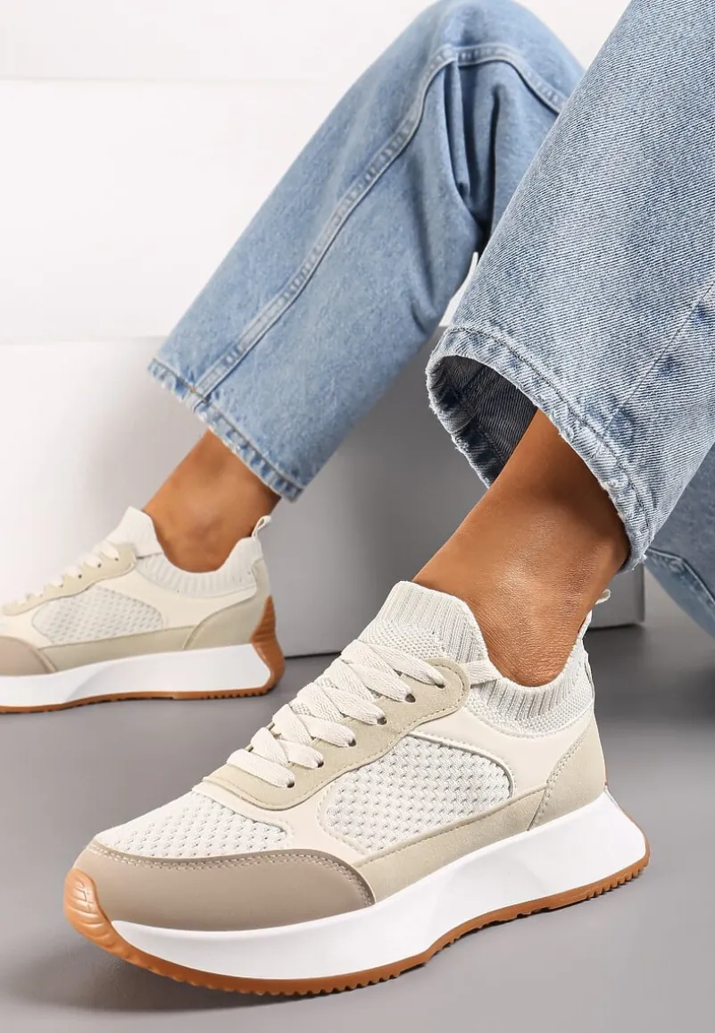 Beżowe Sneakersy ze Skarpetkową Cholewką i Ozdobnym Sznurowaniem na Grubej Podeszwie Pirtia