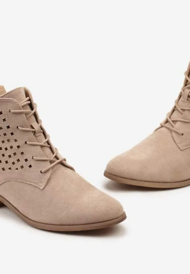 Beżowe Sznurowane Botki ze Skórzaną Wkładką Ażurową Cholewką za Kostkę i Wycięciem Tlixa