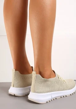 Beżowe Sznurowane Buty Sportowe na Płaskiej Podeszwie Ozdobione Perforacją Nilalama