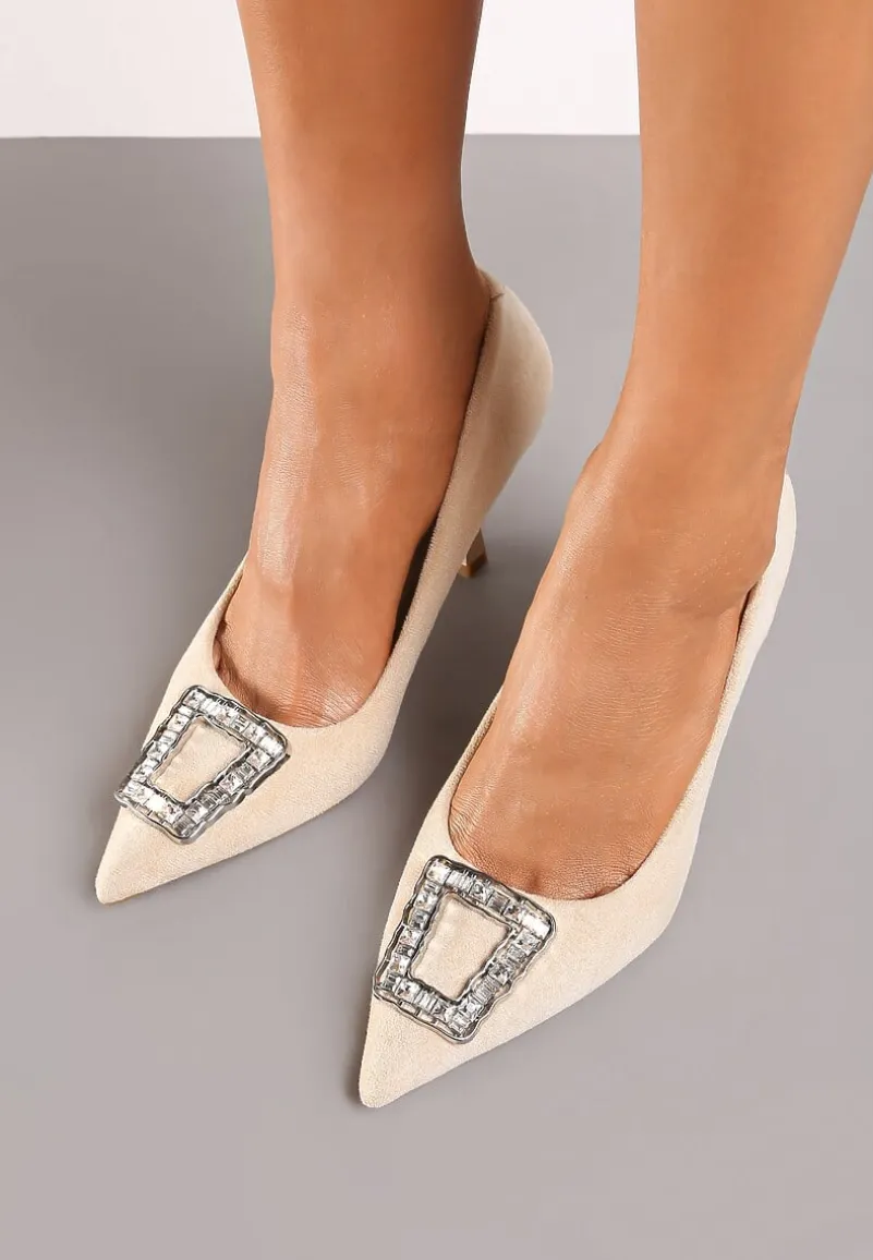 Beżowe Szpilki Ozdobione Klamrą z Cyrkoniami Lalabria