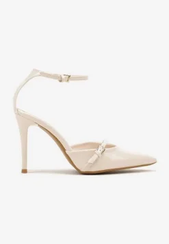 Beżowe Szpilki Vices z Lakierowanym Połyskiem i Ozdobną Sprzączką Tilonea