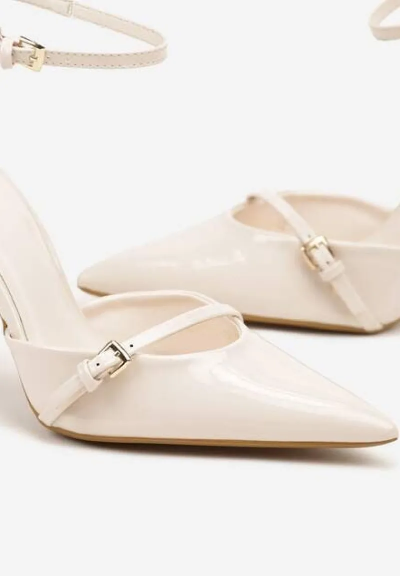 Beżowe Szpilki Vices z Lakierowanym Połyskiem i Ozdobną Sprzączką Tilonea