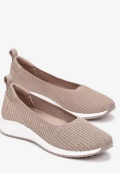 Beżowe Tenisówki Wsuwane z Elastyczną Cholewką Calvinus