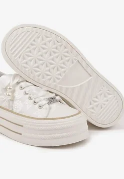 Beżowe Trampki na Platformie Ozdobione Perełkami Yasami