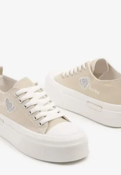 Beżowe Trampki na Platformie z Ozdobnym Napisem i Sercem Laviere