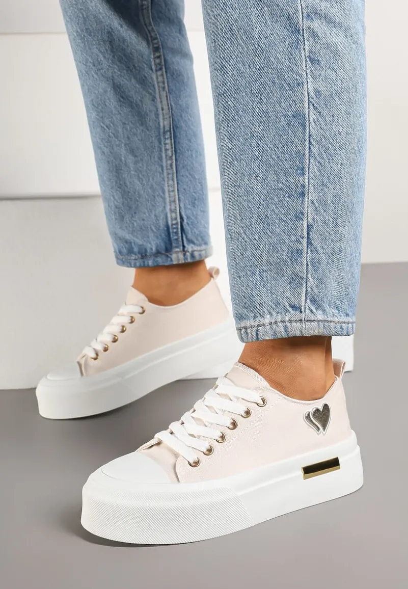Beżowe Trampki na Platformie z Metalicznymi Sercami Florvila