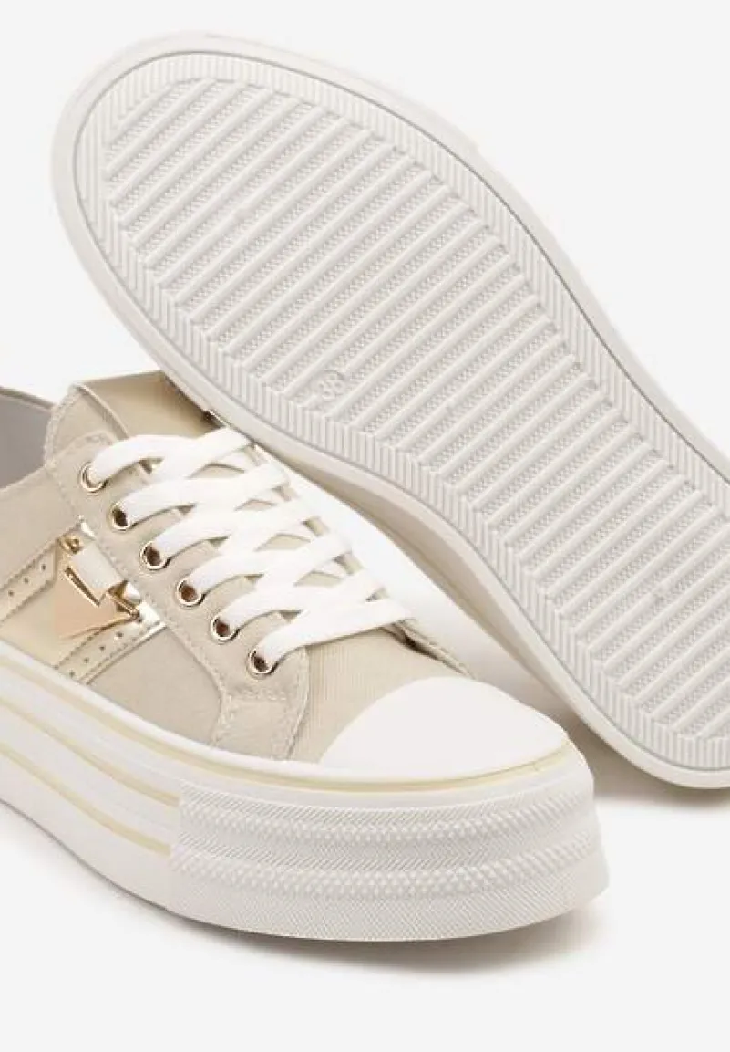 Beżowe Trampki na Platformie Ozdobione Metaliczną Aplikacją Telanoreta