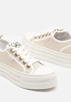 Beżowe Trampki na Platformie z Biżuteryjną Aplikacją Flortewis