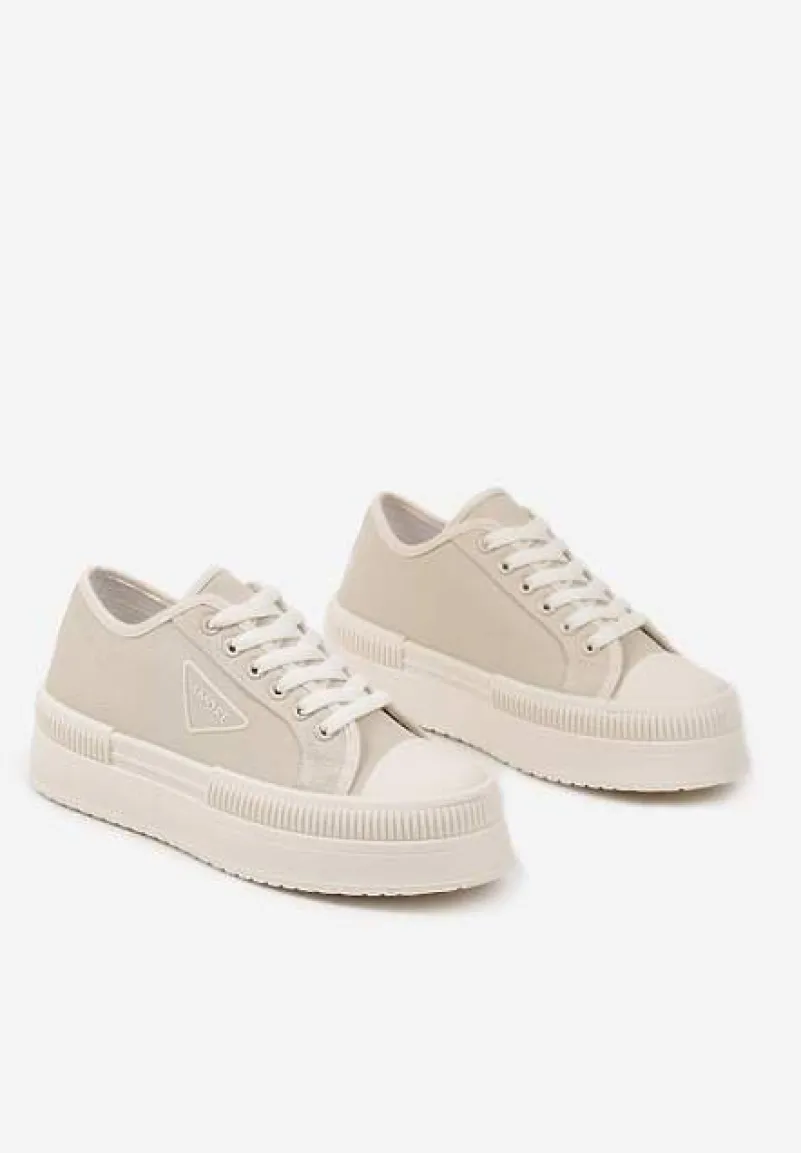 Beżowe Trampki na Podwójnej Podeszwie z Ozdobnym Znaczkiem na Cholewce Alivrelia