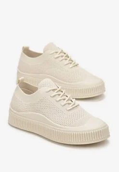 Beżowe Trampki z Siateczkową Cholewką i Tłoczoną Podeszwą Lalnai