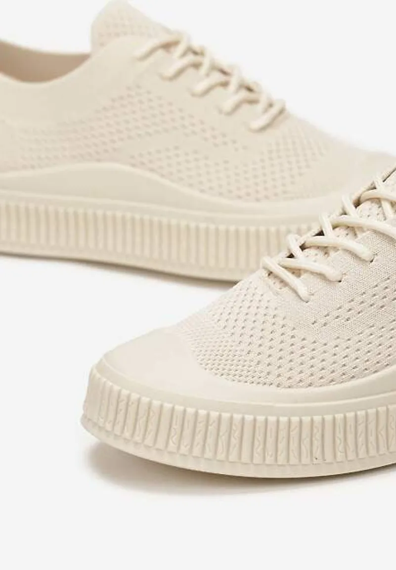 Beżowe Trampki z Siateczkową Cholewką i Tłoczoną Podeszwą Lalnai