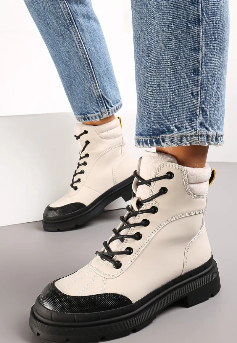 Beżowe Traperki Desa