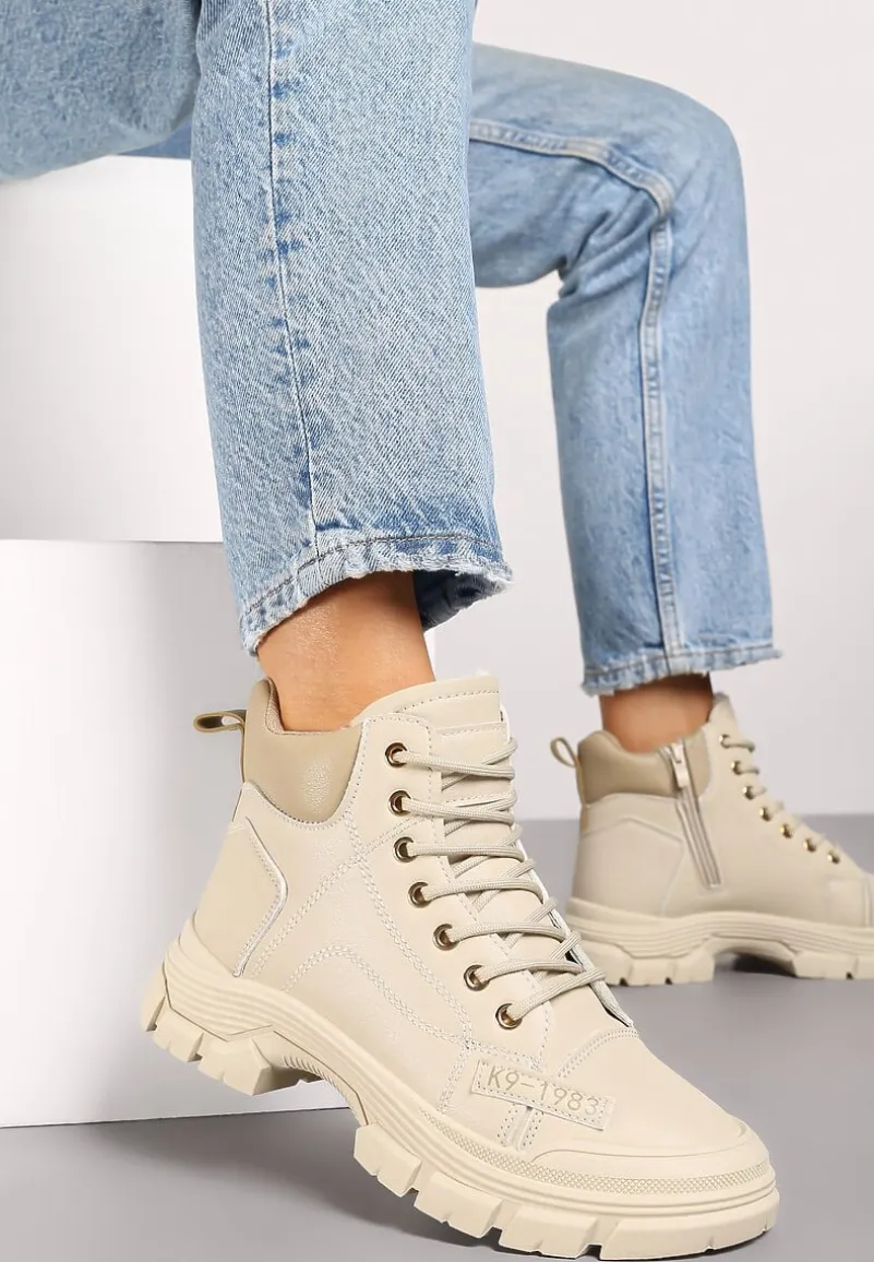 Beżowe Traperki na Grubej Podeszwie ze Żłobieniami Ocieplane Futrem Leannara