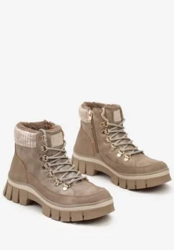 Beżowe Traperki na Platformie z Tłoczeniem i Sznurowaniem Neaniella