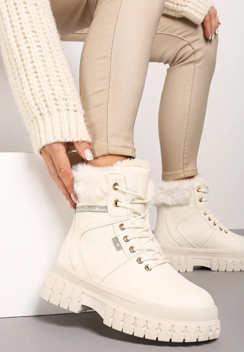 Beżowe Traperki na Tłoczonej Podeszwie z Brokatowymi Wstawkami i Futrem Tomina