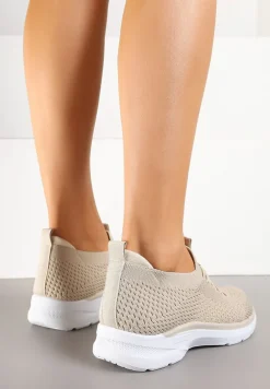 Beżowe Wsuwane Buty Sportowe Sneakersy z Imitacją Sznurówek Tatanoris