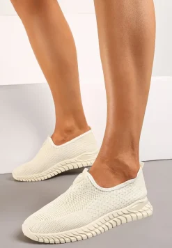 Beżowe Wsuwane Buty Sportowe przed Kostkę z Materiałową Cholewką Dasrica
