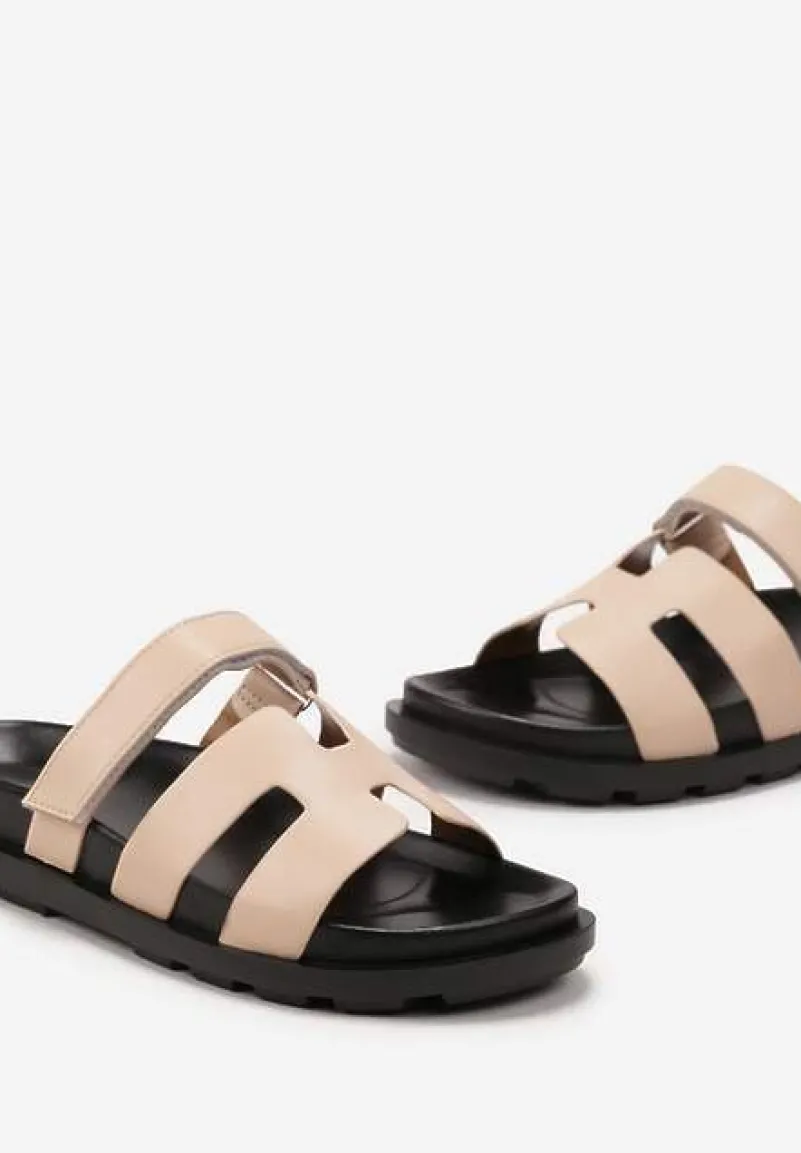 Beżowe Wsuwane Klapki z Zapieciem na Rzep Beriolla