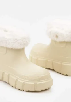 Beżowe Wsuwane Śniegowce z Futrzaną Wyściółką i Zdobieniami Tarvia