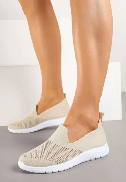 Beżowe Wsuwane Tenisówki z Ozdobną Perforacją Siltia