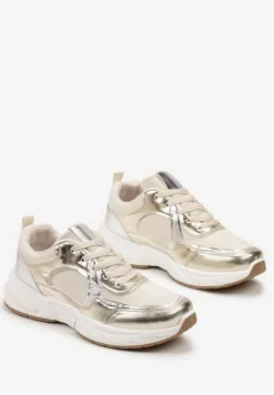 Beżowo-Złote Sznurowane Sneakersy Ozdobione Metaliczną Wstawką Kizria