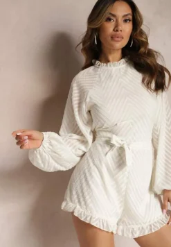 Beżowy Elegancki Kombinezon z Tłoczonym Wzorem Falbankami i Bufiastymi Rękawami Dalisa