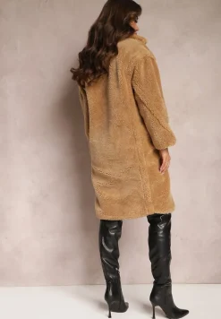 Beżowy Futrzany Płaszcz Teddy Zapinany na Guziki Bathalasa