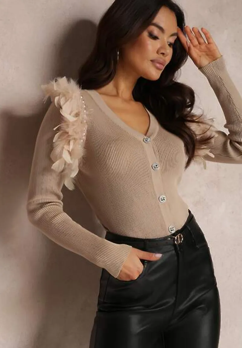Beżowy Kardigan z Piórami i Perłami Josha