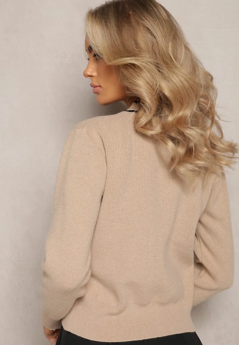 Beżowy Kardigan z Wiskozy Ozdobiony Naszywkami i Kokardą Chiesa