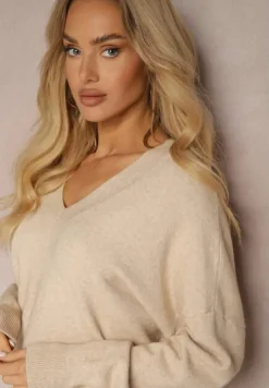 Beżowy Klasyczny Sweter z Wiskozą i Kaszmirem Marirra