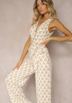 Beżowy Kombinezon o Taliowanym Kroju z Trójkątnym Dekoltem i Paskiem w Talii Geranea