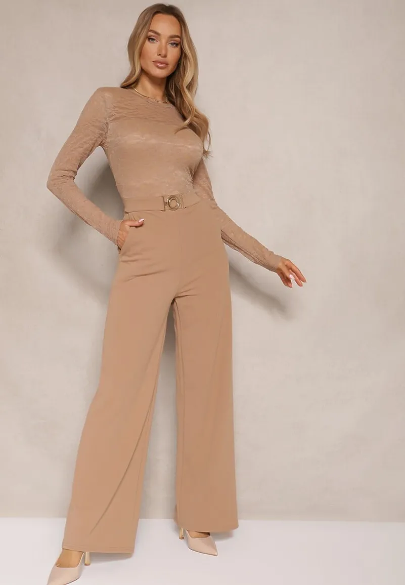 Beżowy Kombinezon z Koronki z Wiskozą z Wszytym Paskiem z Aplikacją Ninadira