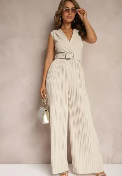 Beżowy Kombinezon z Trójkątnym Dekoltem i Szerokimi Plisowanymi Nogawkami z Paskiem Moncilla