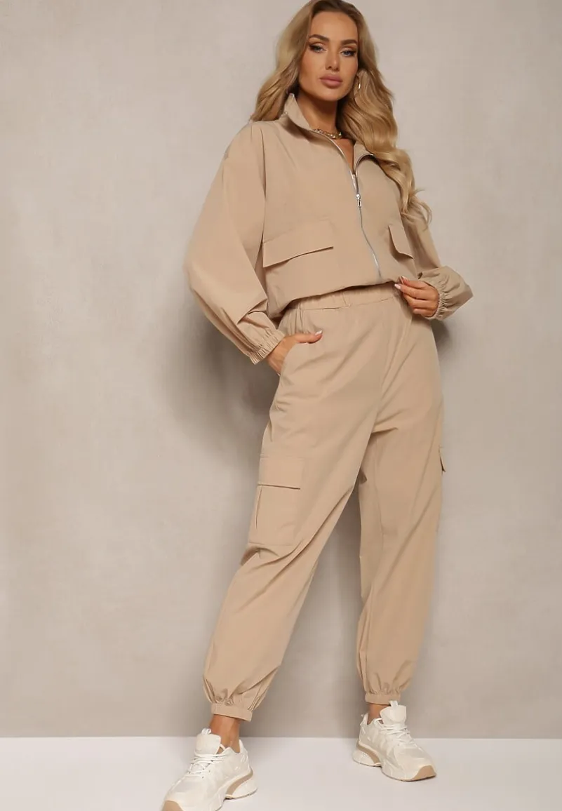 Beżowy Komplet Dresowy Spodnie Bojówki z Gumką w Pasie i Bluza na Suwak Zakończona Ściągaczem na Dole Tiazena