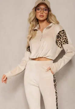 Beżowy Komplet Dresowy z Weluru z Krótką Bluzą i Spodniami Joggerami z Panterkowym Wzorem Limitta