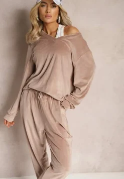 Beżowy Komplet Dresowy z Weluru Luźna Bluza z Dekoltem w V i Elastyczne Spodnie z Kieszeniami Esparkia