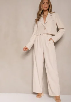 Beżowy Komplet o Garniturowym Kroju ze Spodniami i Marynarką z Broszką Ravkio