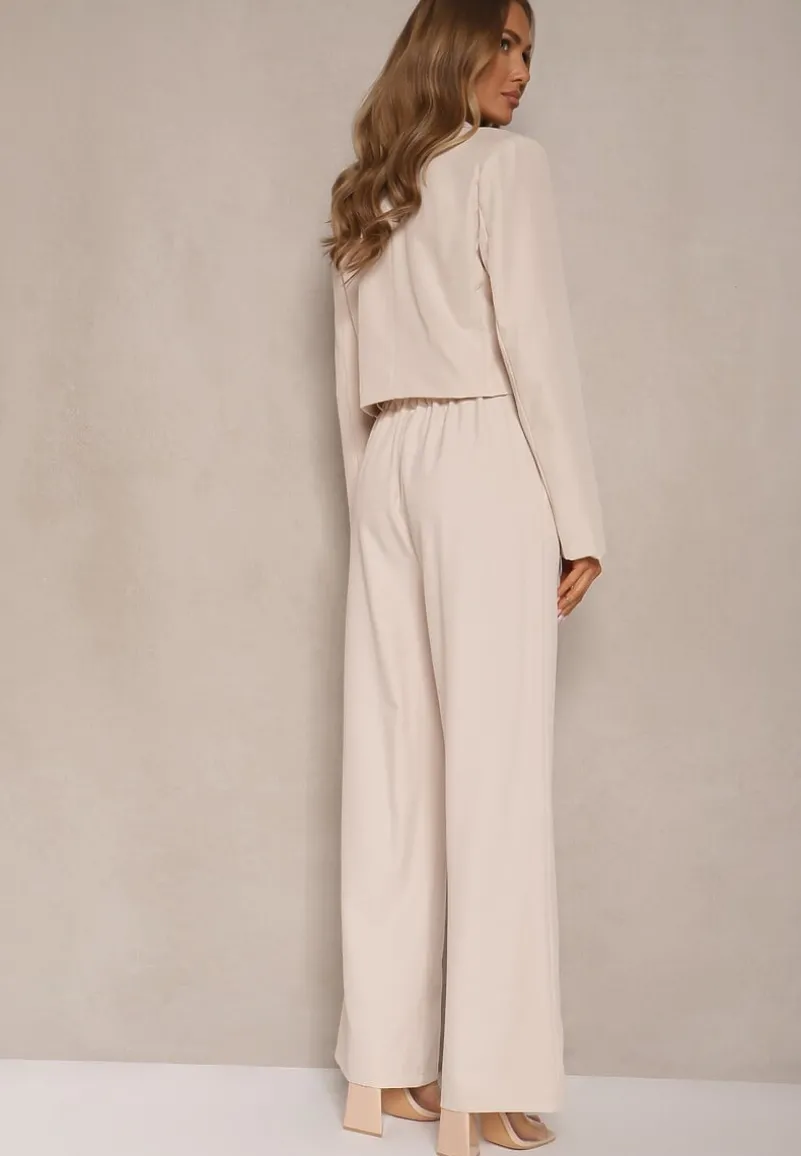 Beżowy Komplet o Garniturowym Kroju ze Spodniami i Marynarką z Broszką Ravkio