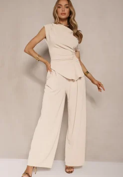 Beżowy Komplet Spodnie o Szerokim Kroju i Asymetryczna Bluzka z Marszczeniem Nitara