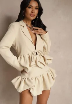 Beżowy Komplet w Garniturowym Stylu z Falbanami Marynarka i Spódnico-Szorty Volene