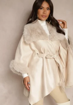 Beżowy Płaszcz Ozdobiony Futerkiem z Wycięciami Wiązany w Pasie Toriadia