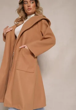 Beżowy Płaszcz z Kapturem Wiązany w Pasie Kalni