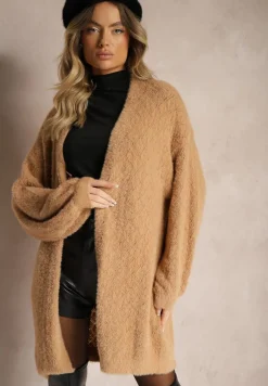 Beżowy Sweter o Długim Fasonie z Dekoltem V i Ozdobnym Splotem Jovima