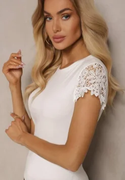 Biała Bawełniana Bluzka z Koronkowymi Rękawami Ellionna
