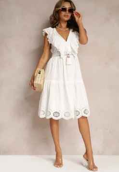 Biała Bawełniana Sukienka z Haftem i Falbankami Casira