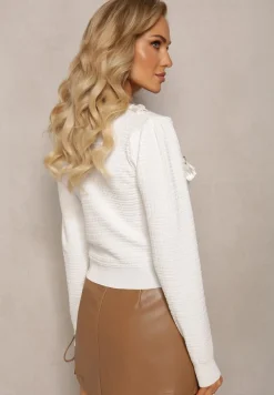 Biała Bluzka Kardigan z Fakturowanej Dzianiny z Falbankami i Guzikami Balioppa