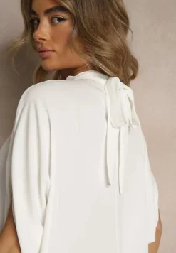 Biała Bluzka o Kroju Nietoperza z Wiązaniem Rinwenna