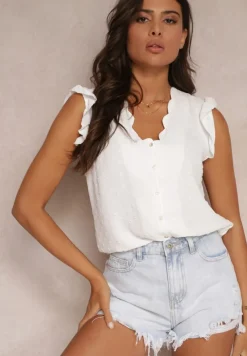 Biała Bluzka Top z Ozdobnym Dekoltem i Falbankami przy Ramionach Briara