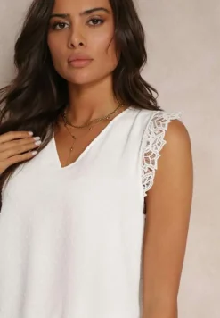 Biała Bluzka Top z Tkaniny Plumeti z Ozdobną Koronką Caliya