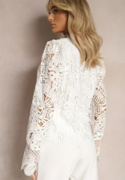 Biała Bluzka z Ażurowym Zdobieniem i Długim Rękawem Protenia